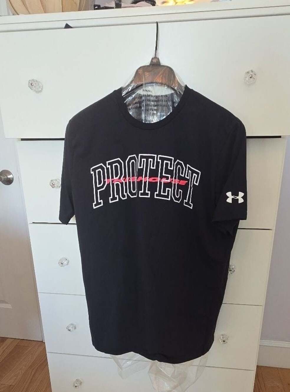 Under Armour HeatGear Loose Protect This House Graphic T-Shirt Black Size L